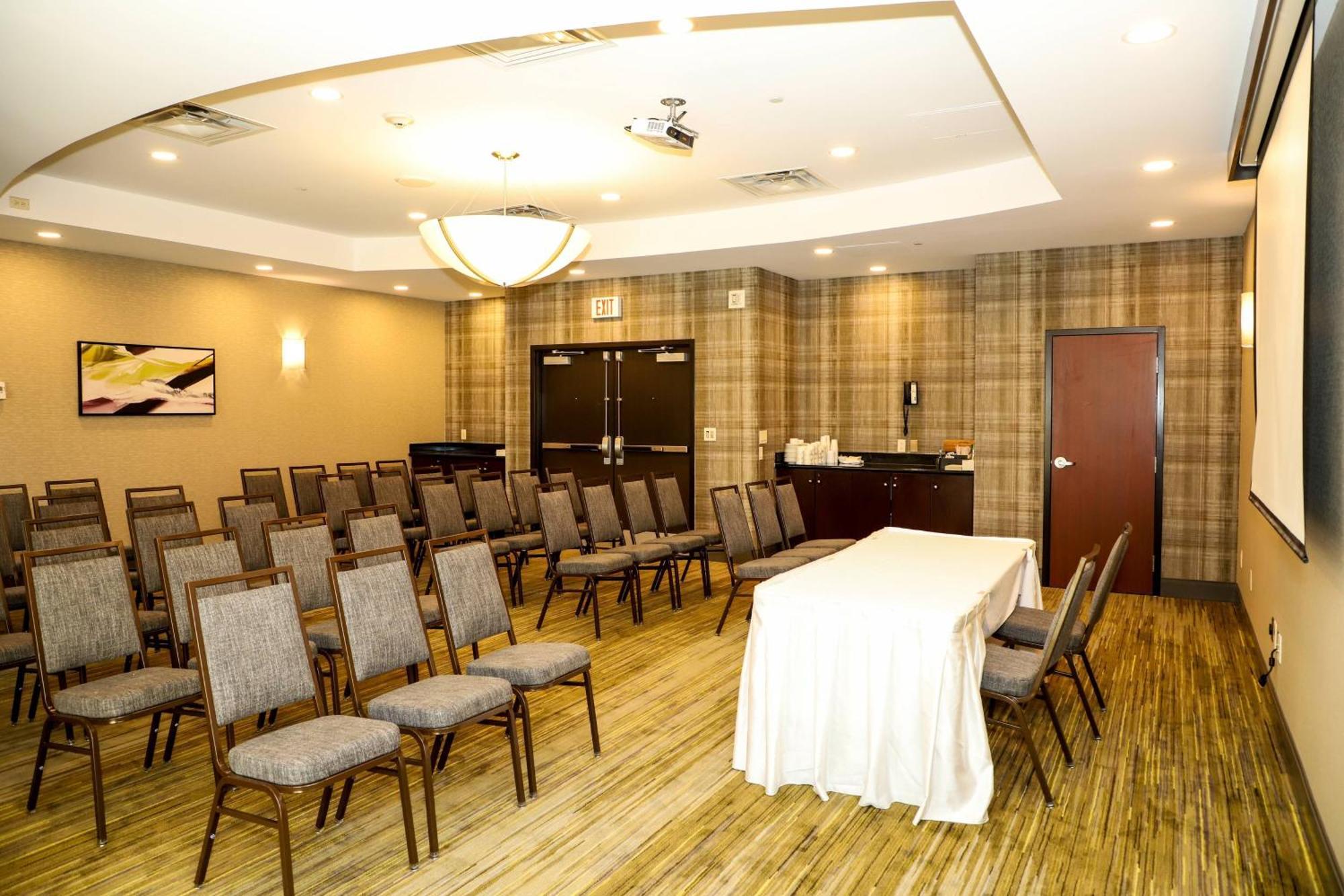 Hotel Courtyard By Marriott Toronto Brampton Esterno foto