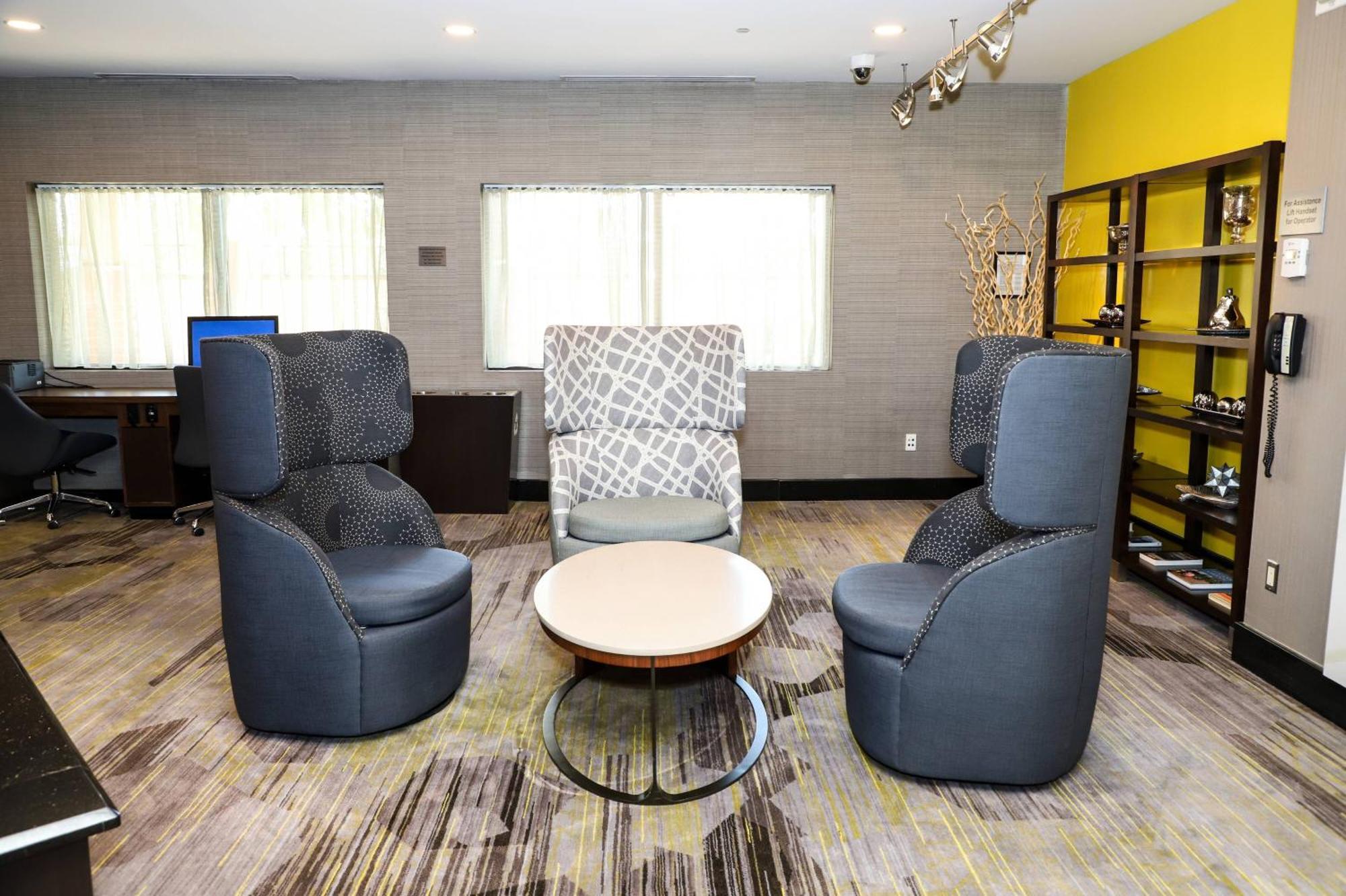 Hotel Courtyard By Marriott Toronto Brampton Esterno foto